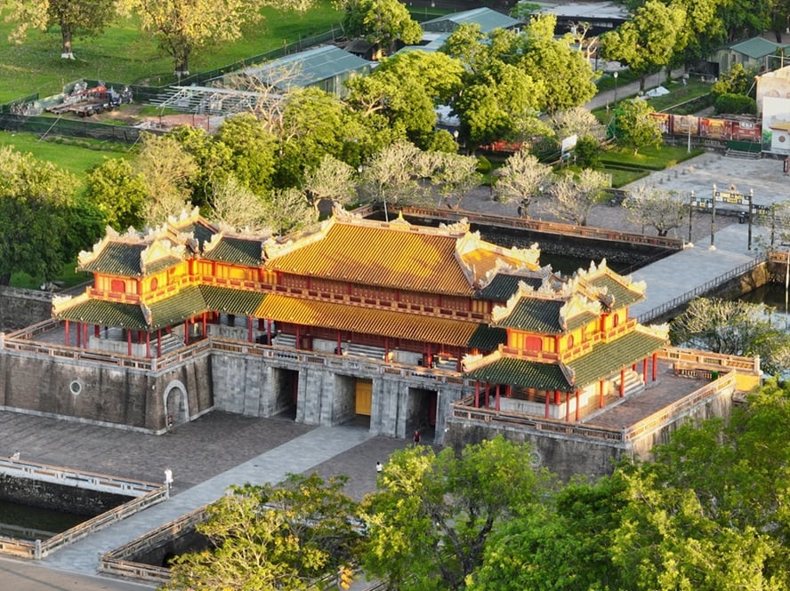 Đại Nội Huế: Địa chỉ, giá vé & kinh nghiệm tham quan