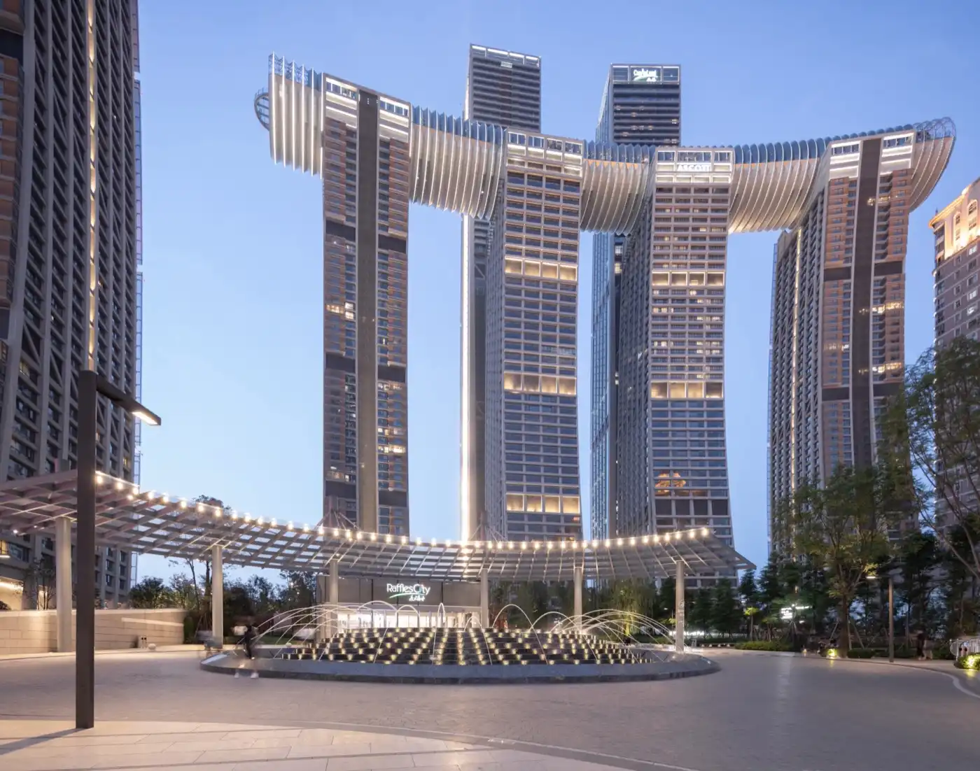 Raffles City Chongqing: Kiệt Tác Kiến Trúc Khiến Du Khách Không Thể Bỏ Qua